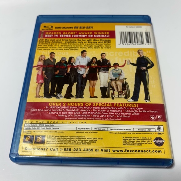 GLEE Complete 1st Season Blu-Ray Disc Set of the TV series. 4 disc set - Picture 2 of 5
